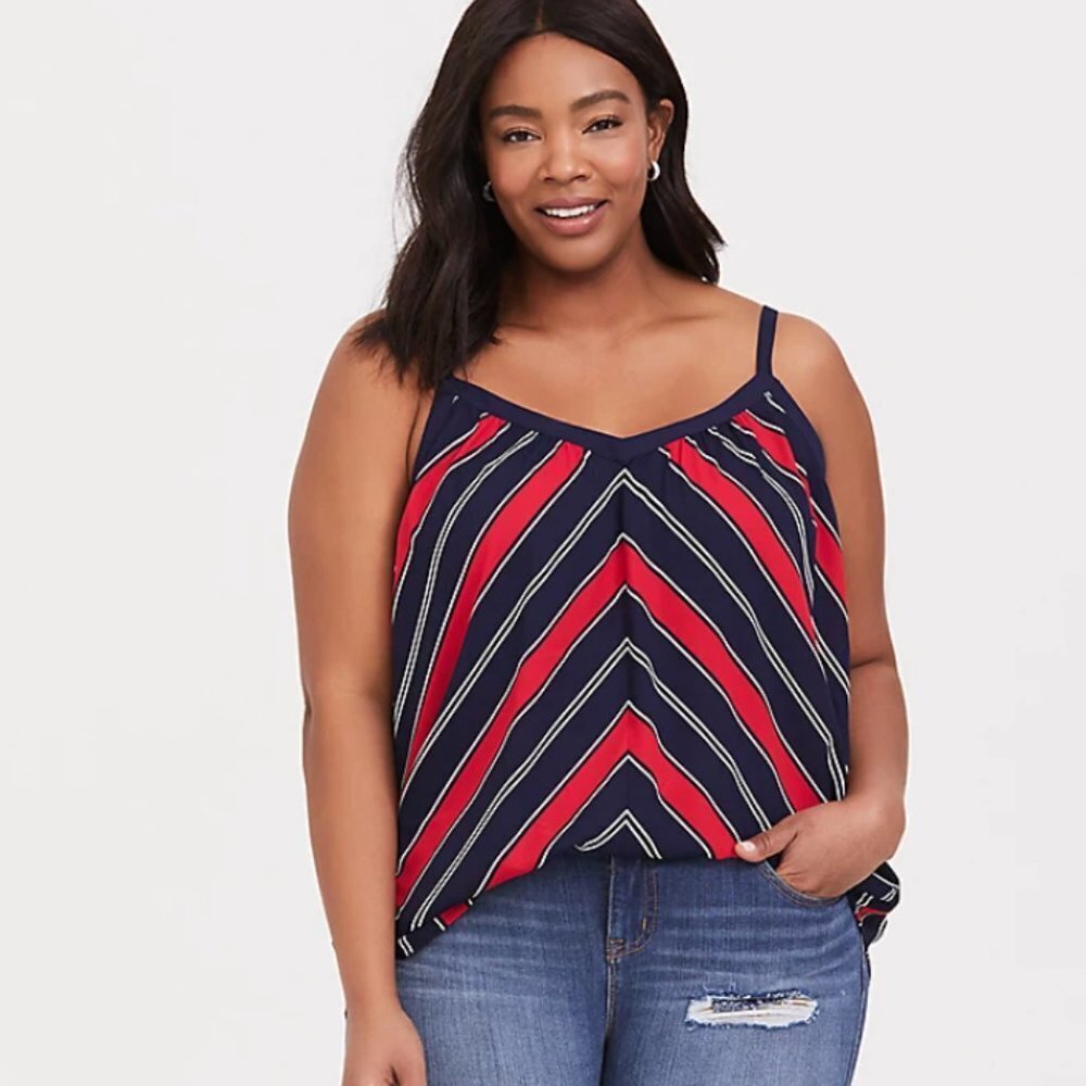 TORRID SOPHIE NAVY & RED CHEVRON GEORGETTE SWING CAMI Size 2x